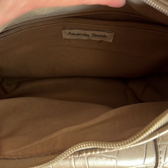 Amanda Smith Shoulder Bag - Picture 3 of 4